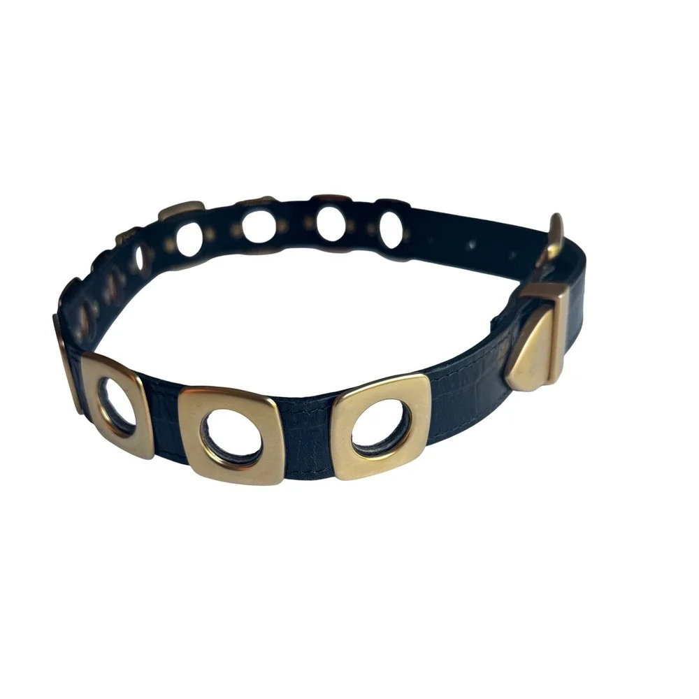Vintage Black Croc Embossed Leather Grommet Belt Gold Tone Made in Spain XS/S